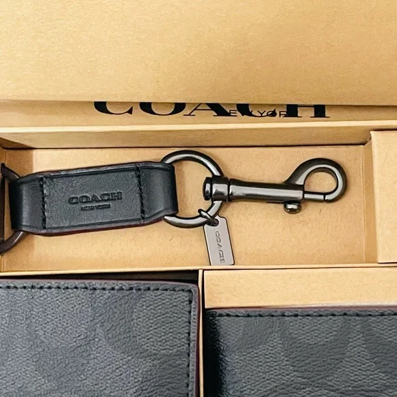 NWT Coach Boxed 3 in 1 Wallet Gift Set in Signature Canvas Black - Picture 3 of 9